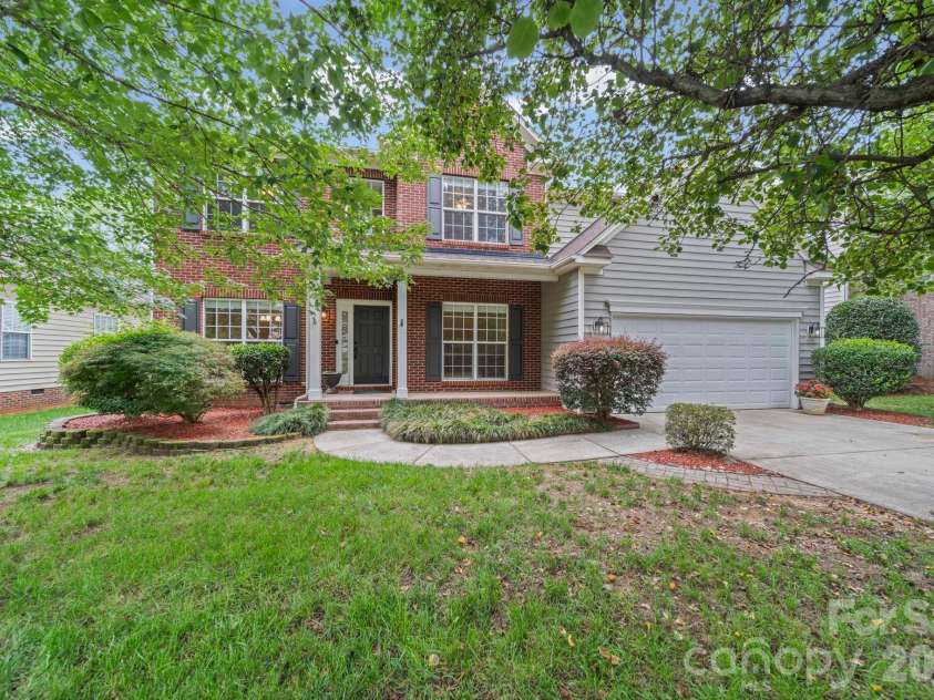 412 Amersham Lane, Waxhaw, NC 28173.  MLS# CAR4392451, YatesRealty ID 32662. 