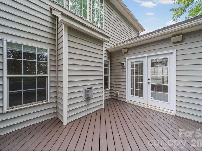 412 Amersham Lane, Waxhaw, NC 28173.  MLS# CAR4392451, YatesRealty ID 32662. 