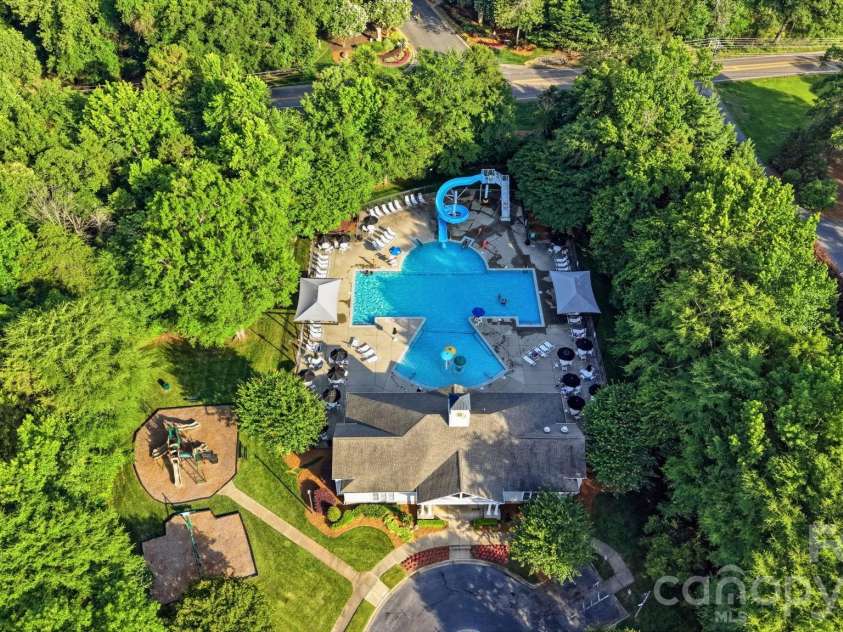 412 Amersham Lane, Waxhaw, NC 28173.  MLS# CAR4392451, YatesRealty ID 32662. 