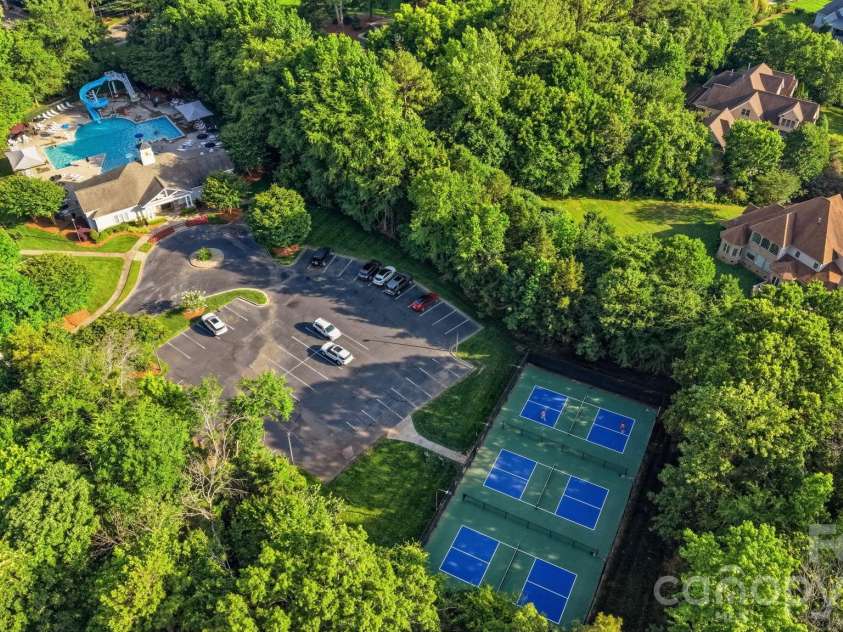 412 Amersham Lane, Waxhaw, NC 28173.  MLS# CAR4392451, YatesRealty ID 32662. 