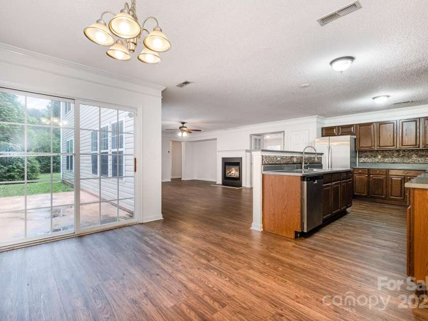 7541 Brookwood Valley Lane, Mint Hill, NC 28227.  MLS# CAR4277261, YatesRealty ID 32662. 
