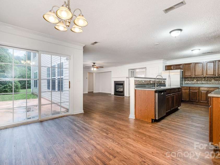 7541 Brookwood Valley Lane, Mint Hill, NC 28227.  MLS# CAR4277261, YatesRealty ID 32662. 