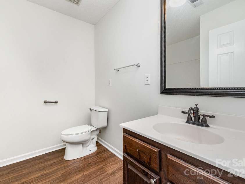 7541 Brookwood Valley Lane, Mint Hill, NC 28227.  MLS# CAR4277261, YatesRealty ID 32662. 