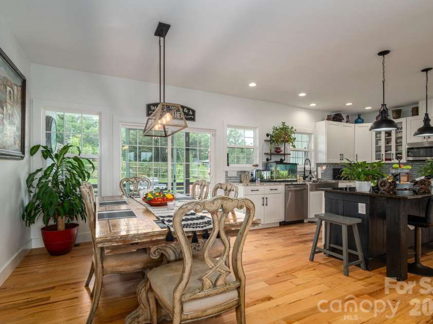1484 Null Road, Lincolnton, NC 28092.  MLS# CAR4390106, YatesRealty ID 32663. Dining