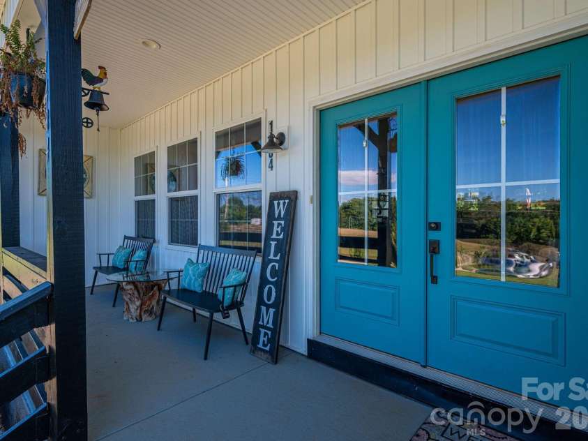 1484 Null Road, Lincolnton, NC 28092.  MLS# CAR4390106, YatesRealty ID 32663. Front Porch