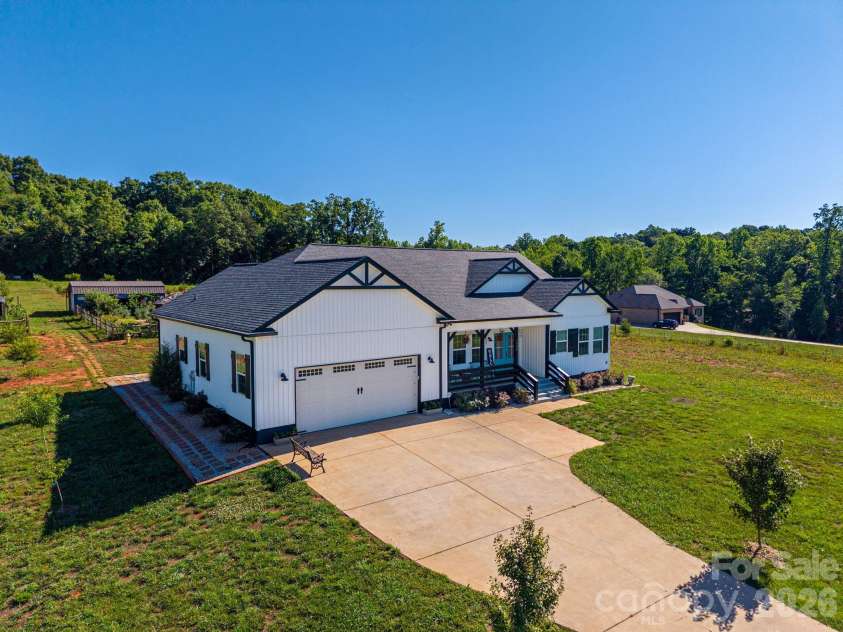 1484 Null Road, Lincolnton, NC 28092.  MLS# CAR4390106, YatesRealty ID 32663. Front View Left
