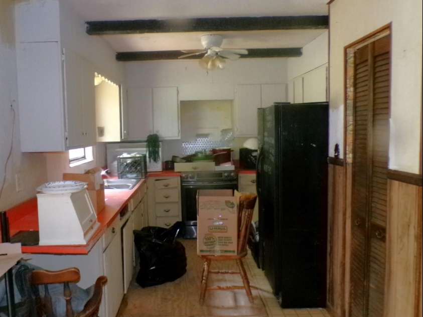 620 Hutch Mountain Road, Fletcher, NC 28732.  MLS# CAR4293164, YatesRealty ID 32663. 