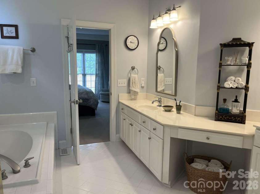 10300 Lady Grace Lane, Charlotte, NC 28270.  MLS# CAR4396007, YatesRealty ID 32664. 