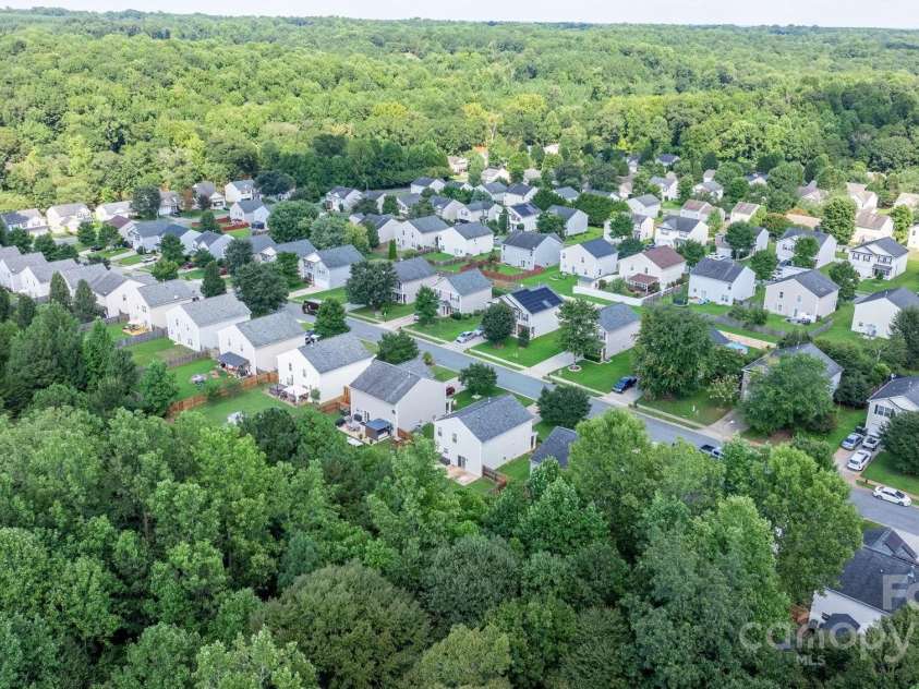 1409 River Run Road, Lowell, NC 28098.  MLS# CAR4292912, YatesRealty ID 32664. 