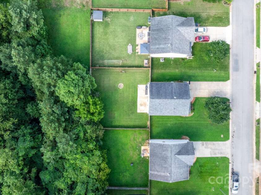 1409 River Run Road, Lowell, NC 28098.  MLS# CAR4292912, YatesRealty ID 32664. 