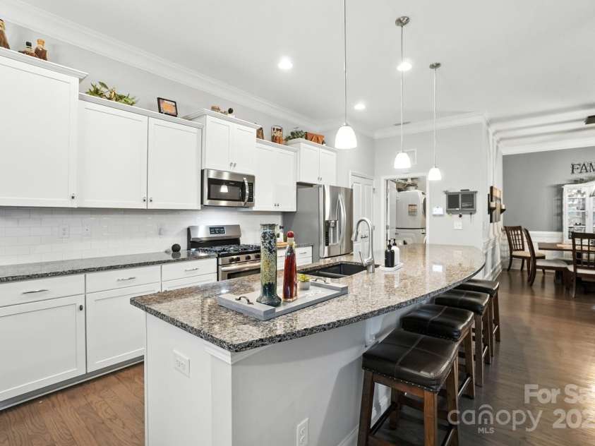 105 Wedge View Way, Statesville, NC 28677.  MLS# CAR4291064, YatesRealty ID 32665. 