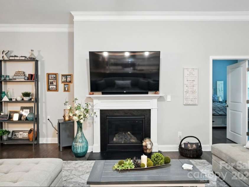 105 Wedge View Way, Statesville, NC 28677.  MLS# CAR4291064, YatesRealty ID 32665. 