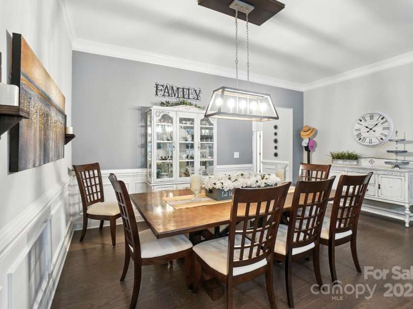 105 Wedge View Way, Statesville, NC 28677.  MLS# CAR4291064, YatesRealty ID 32665. Dining Area Open Floor Plan