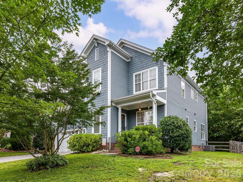 7553 Thorn Creek Lane, Tega Cay, SC 29708.  MLS# CAR4389112, YatesRealty ID 32665. 