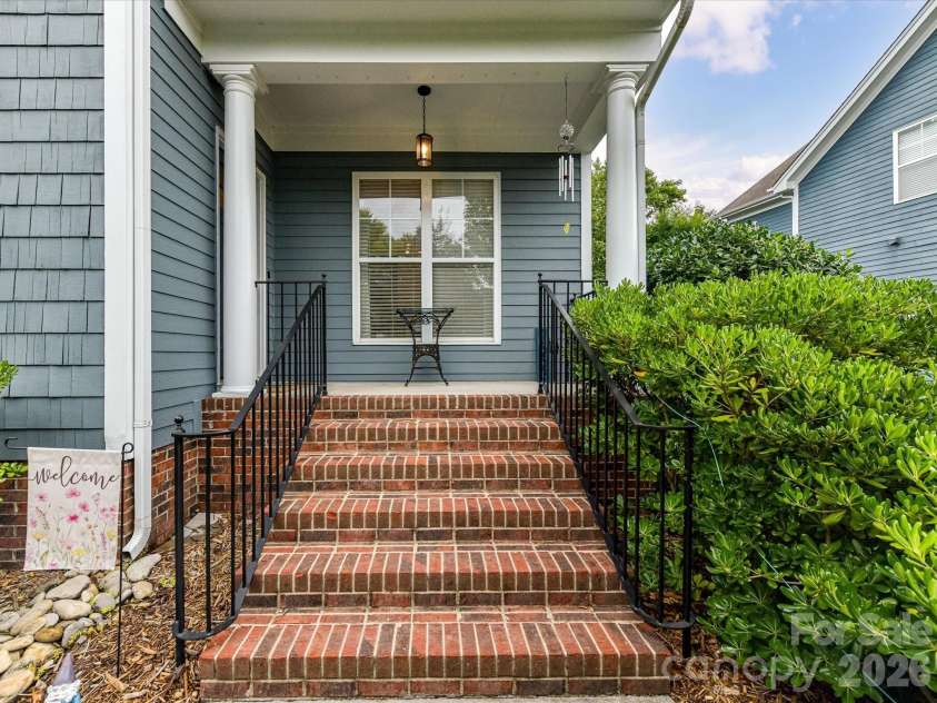 7553 Thorn Creek Lane, Tega Cay, SC 29708.  MLS# CAR4389112, YatesRealty ID 32665. 
