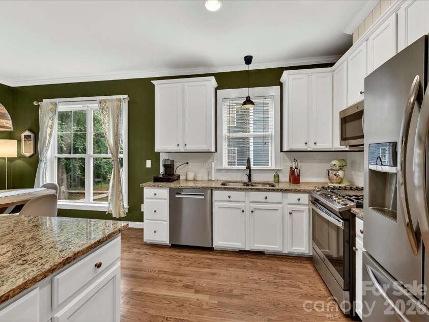 7553 Thorn Creek Lane, Tega Cay, SC 29708.  MLS# CAR4389112, YatesRealty ID 32665. 