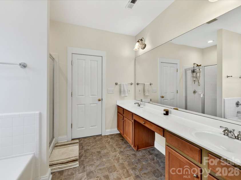 7553 Thorn Creek Lane, Tega Cay, SC 29708.  MLS# CAR4389112, YatesRealty ID 32665. 