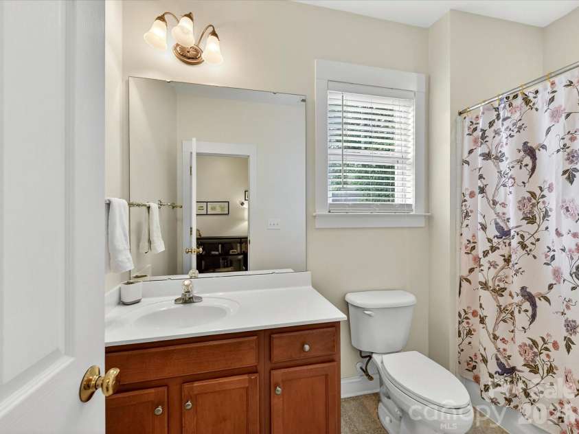 7553 Thorn Creek Lane, Tega Cay, SC 29708.  MLS# CAR4389112, YatesRealty ID 32665. 