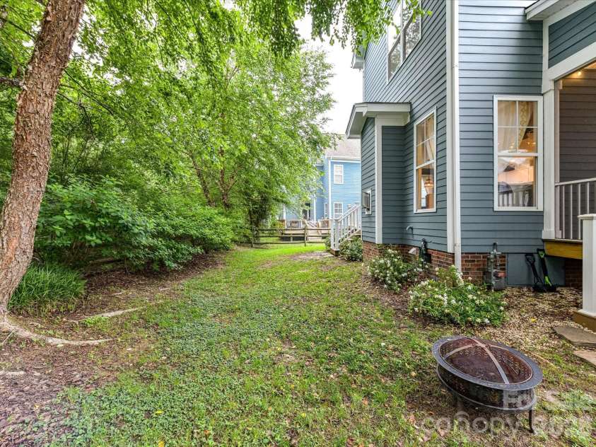 7553 Thorn Creek Lane, Tega Cay, SC 29708.  MLS# CAR4389112, YatesRealty ID 32665. 
