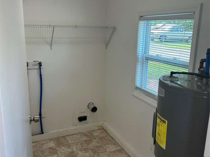 511 6th Street, Conover, NC 28613.  MLS# CAR4293253, YatesRealty ID 32666. 