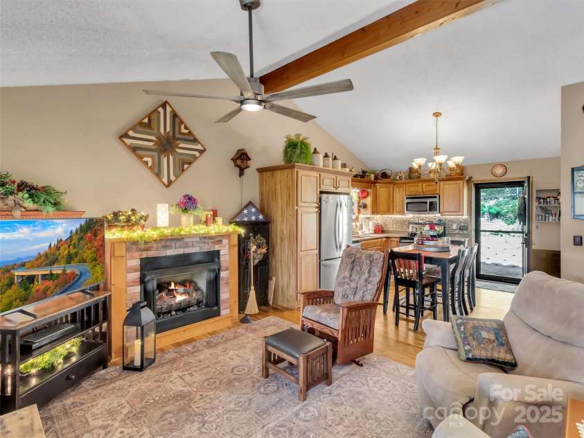 346 Wendy Way, Clyde, NC 28721.  MLS# CAR4289495, YatesRealty ID 32667. 