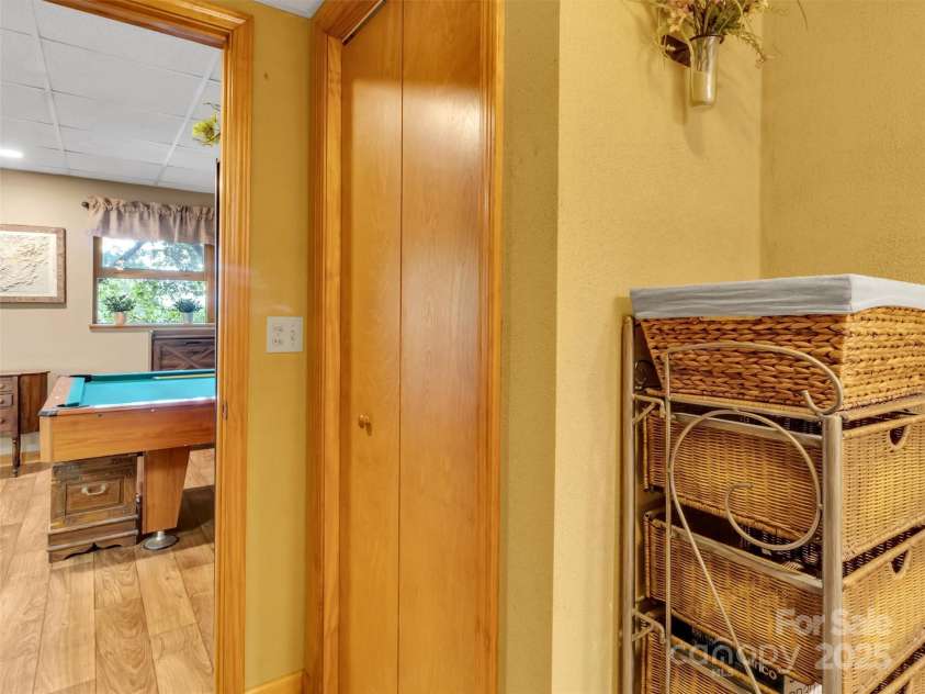 346 Wendy Way, Clyde, NC 28721.  MLS# CAR4289495, YatesRealty ID 32667. 