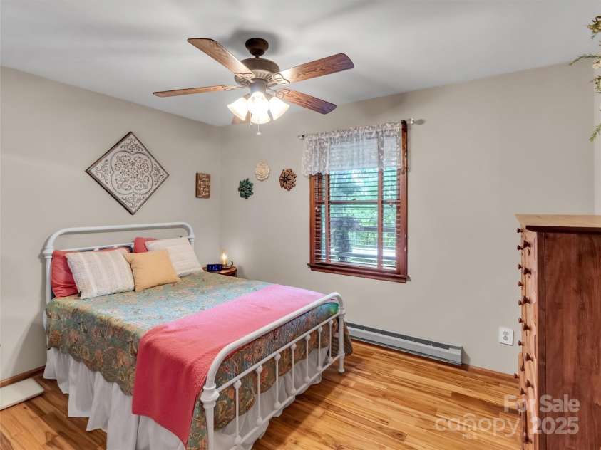 346 Wendy Way, Clyde, NC 28721.  MLS# CAR4289495, YatesRealty ID 32667. Main Level Bedroom