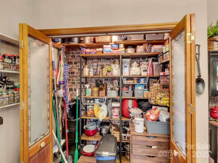 346 Wendy Way, Clyde, NC 28721.  MLS# CAR4289495, YatesRealty ID 32667. Spacious Pantry