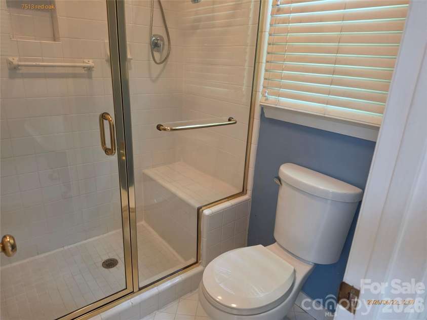 7513 Red Oak Lane, Charlotte, NC 28226.  MLS# CAR4394321, YatesRealty ID 32667. 
