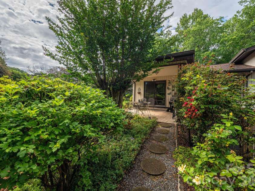 209 Hillsboro Road, Taylorsville, NC 28681.  MLS# CAR4394852, YatesRealty ID 32668. 