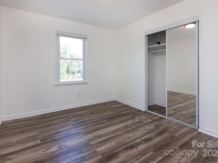 403 Murdock Circle, Shelby, NC 28150.  MLS# CAR4293263, YatesRealty ID 32668. 