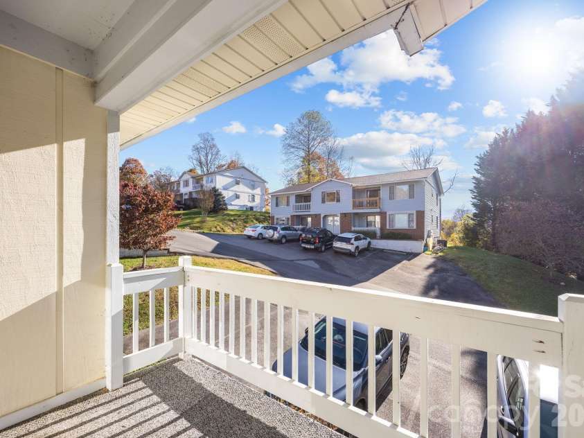 43 Nazarene Way, Waynesville, NC 28785.  MLS# CAR4317413, YatesRealty ID 3267. 