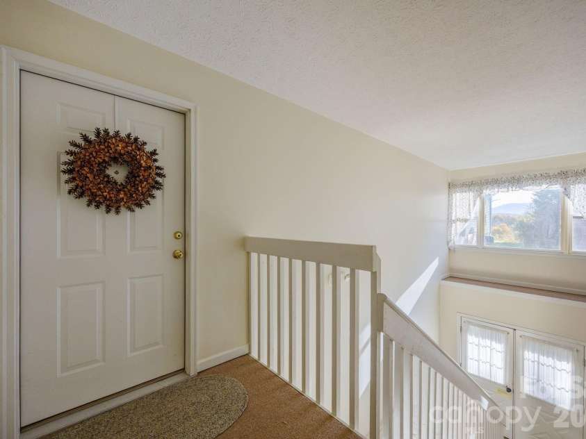 43 Nazarene Way, Waynesville, NC 28785.  MLS# CAR4317413, YatesRealty ID 3267. 