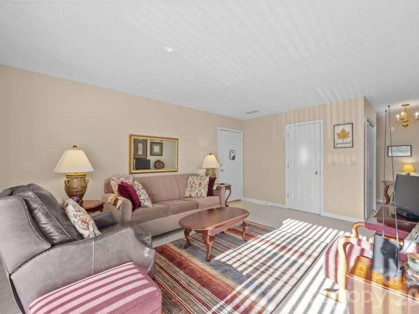 43 Nazarene Way, Waynesville, NC 28785.  MLS# CAR4317413, YatesRealty ID 3267. 