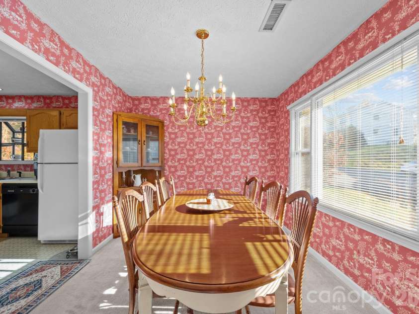 43 Nazarene Way, Waynesville, NC 28785.  MLS# CAR4317413, YatesRealty ID 3267. 