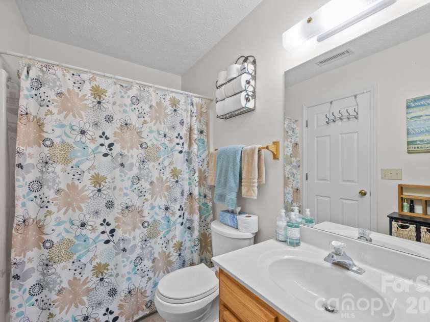 43 Nazarene Way, Waynesville, NC 28785.  MLS# CAR4317413, YatesRealty ID 3267. 