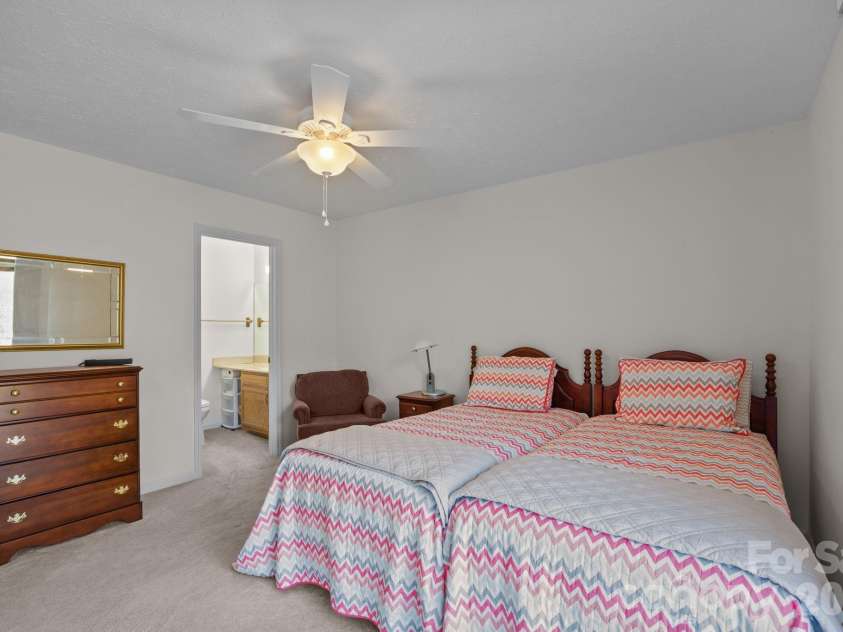 43 Nazarene Way, Waynesville, NC 28785.  MLS# CAR4317413, YatesRealty ID 3267. 