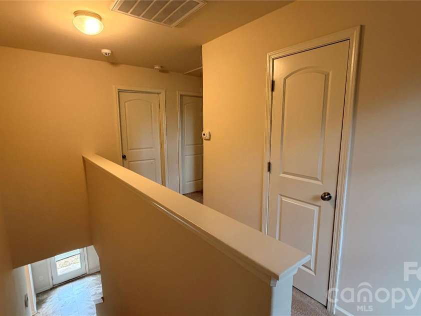 2602 Meadow Knoll Drive, Charlotte, NC 28269.  MLS# CAR4393176, YatesRealty ID 32670. 
