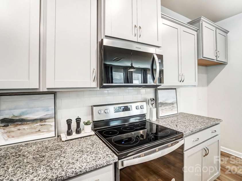 648 Cassidy Court, Clover, SC 29710.  MLS# CAR4293295, YatesRealty ID 32670. 