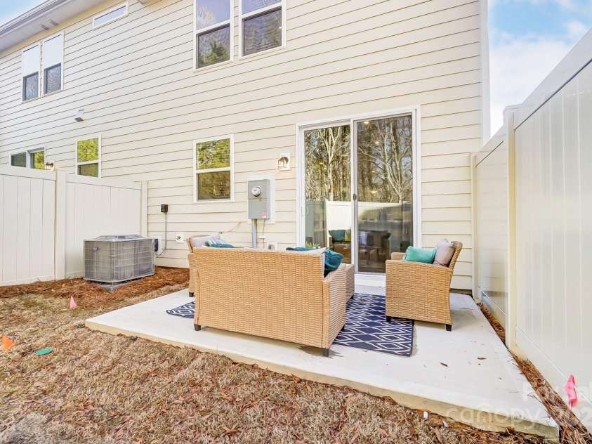 648 Cassidy Court, Clover, SC 29710.  MLS# CAR4293295, YatesRealty ID 32670. 