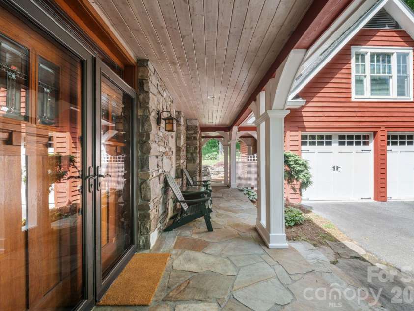 108 Flame Azalea Drive, Swannanoa, NC 28778.  MLS# CAR4394278, YatesRealty ID 32671. 