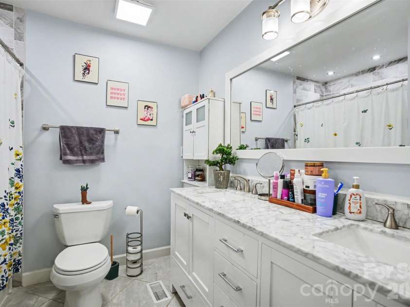 1535 South Point Road, Belmont, NC 28012.  MLS# CAR4396717, YatesRealty ID 32672. 