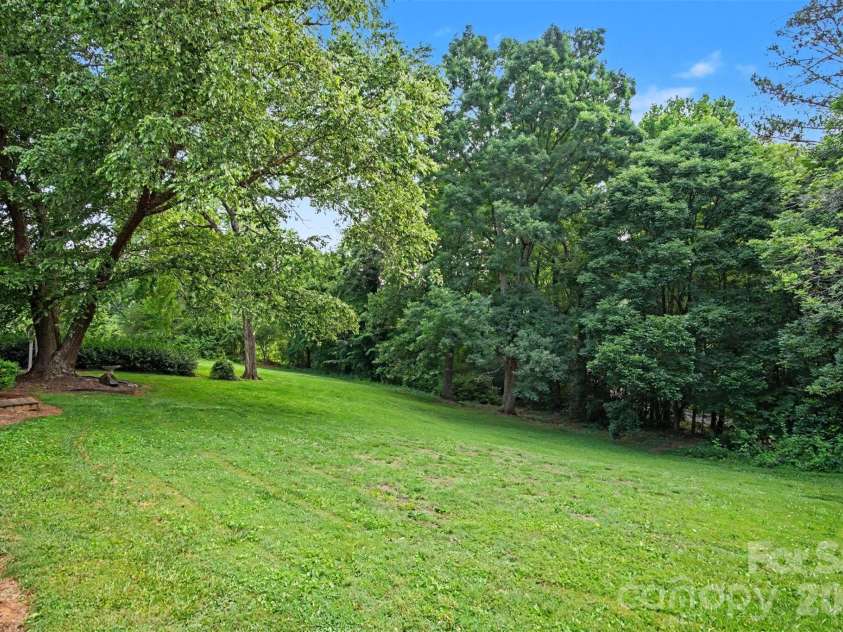 1535 South Point Road, Belmont, NC 28012.  MLS# CAR4396717, YatesRealty ID 32672. 