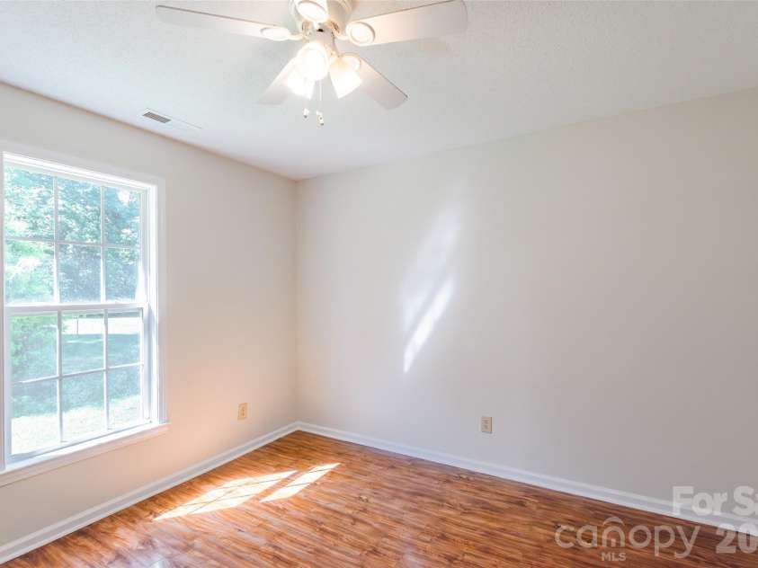 386 Sutton Springs Road, York, SC 29745.  MLS# CAR4395604, YatesRealty ID 32673. 