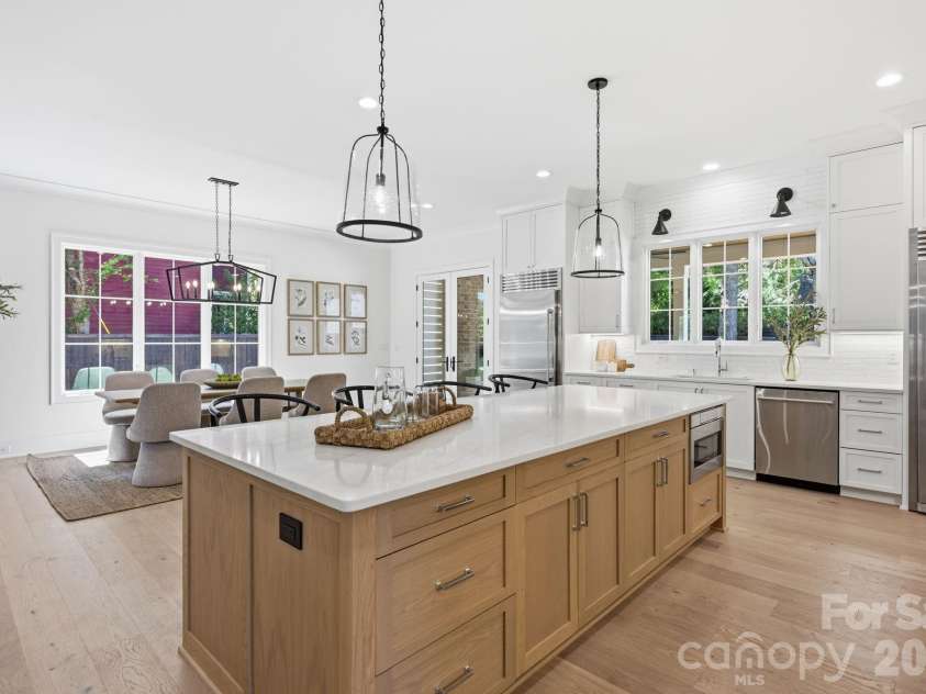235 Jetton Street, Davidson, NC 28036.  MLS# CAR4391336, YatesRealty ID 32675. 