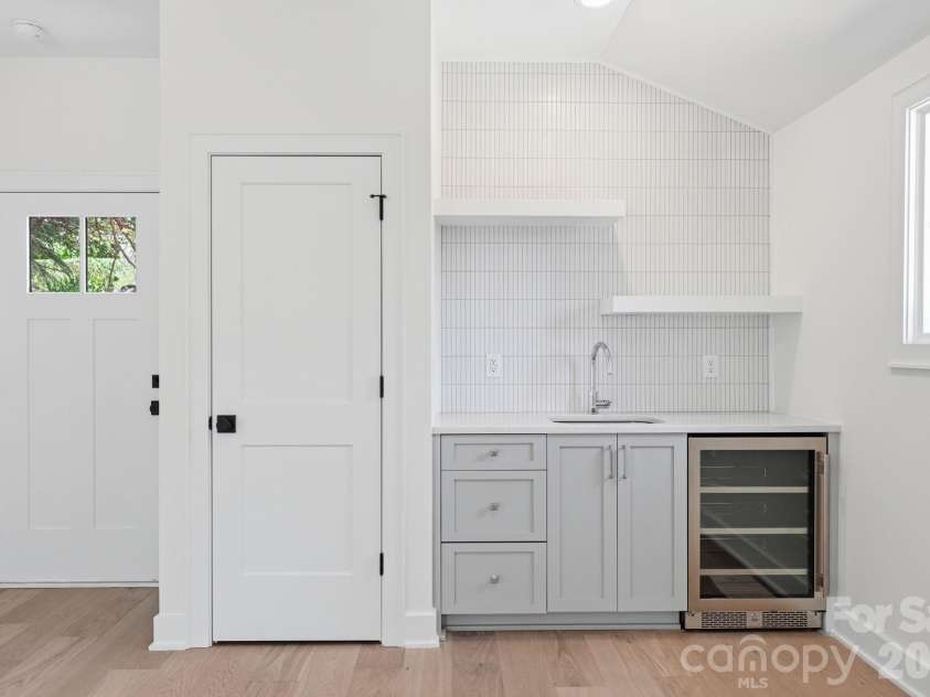 235 Jetton Street, Davidson, NC 28036.  MLS# CAR4391336, YatesRealty ID 32675. 