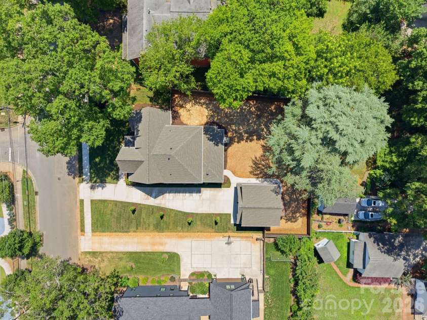 235 Jetton Street, Davidson, NC 28036.  MLS# CAR4391336, YatesRealty ID 32675. 