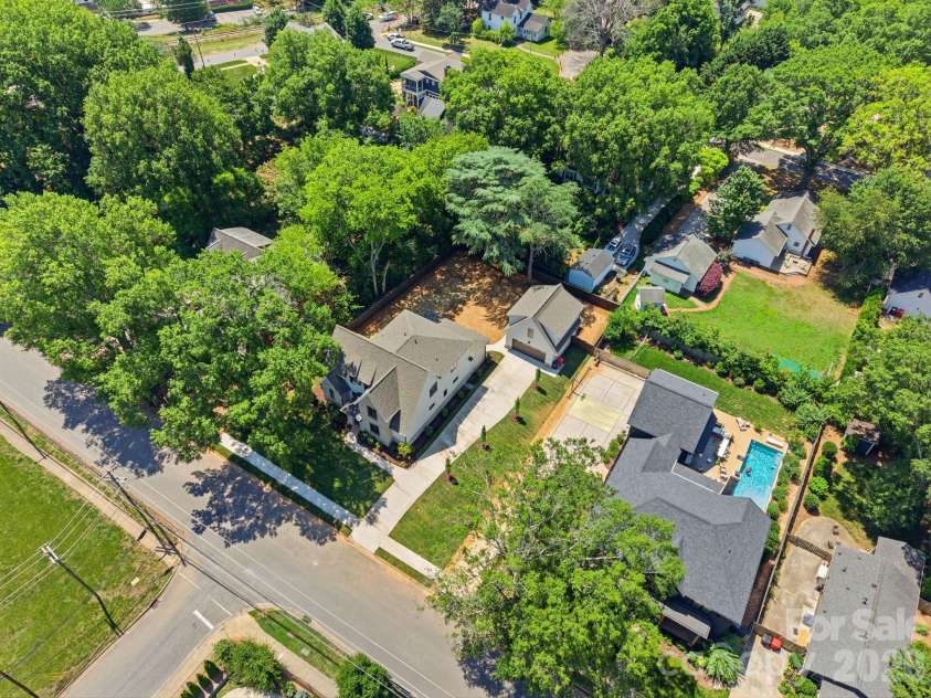 235 Jetton Street, Davidson, NC 28036.  MLS# CAR4391336, YatesRealty ID 32675. 