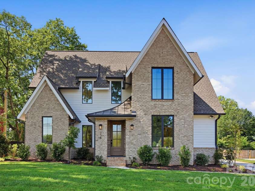 235 Jetton Street, Davidson, NC 28036.  MLS# CAR4391336, YatesRealty ID 32675. Open House Sat 11am - 1pm and Sun 11am - 1pm