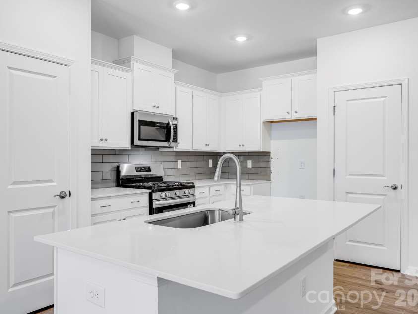 616 Sparano Loop, York, SC 29745.  MLS# CAR4360835, YatesRealty ID 32676. 
